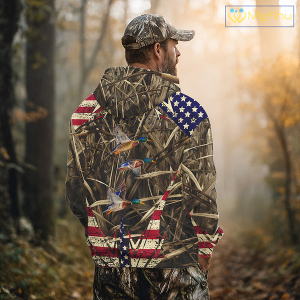 Beautiful Mallard Duck Hunting Waterfowl Camouflage Shirt with US Flag Duck Hunting Season NHT122